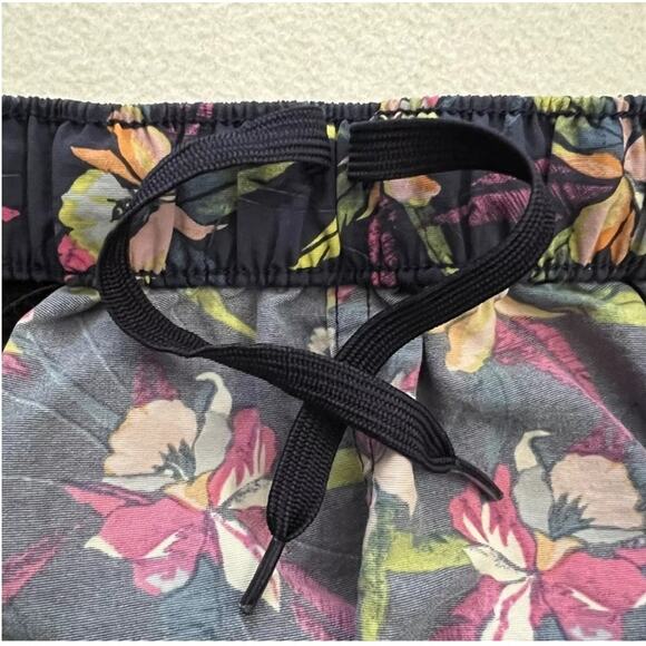 Patagonia Shorts Baggies 2.5" Womens SMALL Swim Toucan Swing - Picture 4 of 11